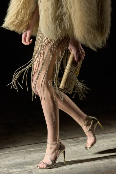 Look 44